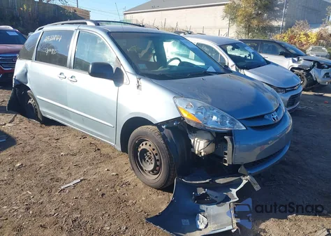 2008 Toyota Sienna Le z USA, uszkodzony, nr VIN 5TDZK23C48S151113